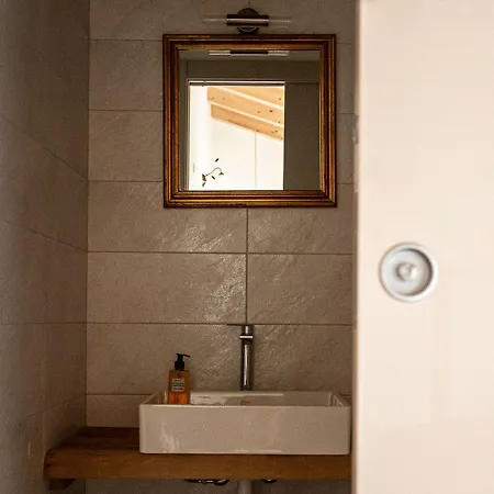 Foresteria Stazzona Guest house